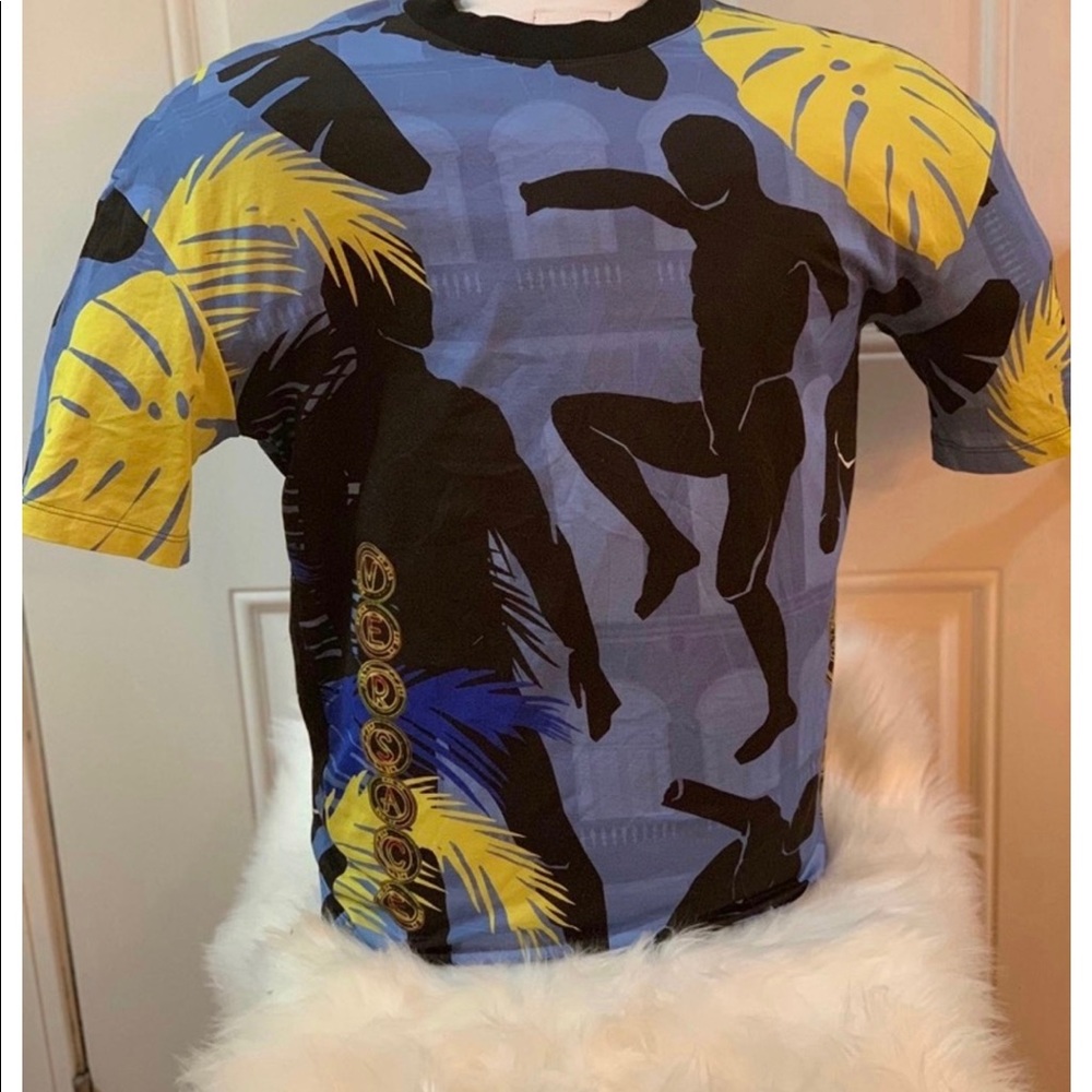 Versace tshirt - Picture 3 of 3